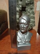 Бюст Гитлера