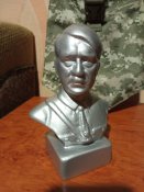 Бюст Гитлера