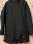 Куртка/парка з капюшоном чорного кольору