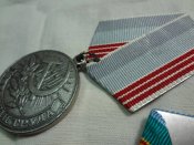 Ветеран труда и В память 1500-летия Киева