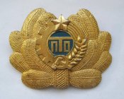 Кокарда ПТО = проф-тех-образование -- проф-тех-освіта = СССР - СРСР