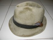 капелюх мисливський.розм.59 б/в . колір...