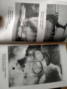 Между прошлым и будущим. Генерал В.Раевский - первый командующий ВДВ Украины. Автограф автора.