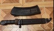 Трофейные штык нож АК и магазин вагнеровца