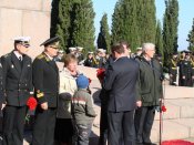 передача родственникам Магилы личных вещей.jpg