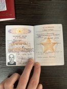 Трофейні документи цілої сімʼї підарів та зрадників