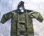 Дождевик Helly Hansen, новый, S (до 175 см)