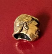 Намистина (бусина) "Gold Dead Trump" для плетіння темляків з паракорду