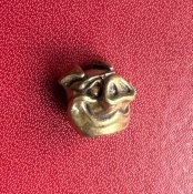 Намистина (бусина) "Golden Pig Head" для плетіння темляків з паракорду