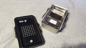 Медичний стерилізаційний контейнер з кошиком 10x7x3"