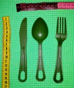 Столовый набор (ложка, вилка, нож) олива пластик. Новый