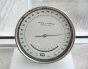 Барометр-анероид с термометром. СССР...
