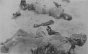 Trupi-nemeckih-soldat-pod-Moskvoy_1941_42.jpg