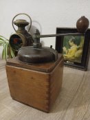 2Д# Кавомолка старовинна виробництва Франціі