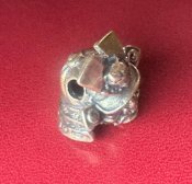 Намистина (бусина) "Gold Samurai Head" для плетіння темляків з паракорду