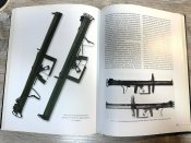С. Б. Монетчиков. Пехотное оружие Третьего Рейха. Том 3