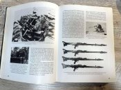С. Б. Монетчиков. Пехотное оружие Третьего Рейха. Том 3