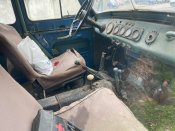 УАЗ з бурільною установкою