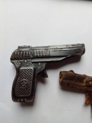 Пистолет из СССР .