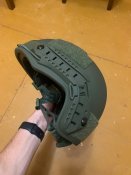 Новий шолом Fast IIIA