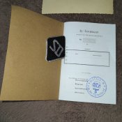 Нашивка золдбух и фото
