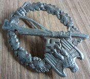 Штурмовой знак в серебре. Eugen Schmidhäussler.