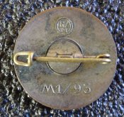 Членский знак NSDAP. Клеймо RZM M1/93.