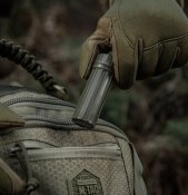 Сірники штормові у герметичному M-Tac контейнері.