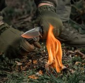 Сірники штормові у герметичному M-Tac контейнері.