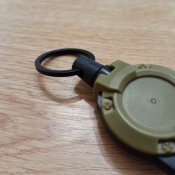 Тактичний ретрактор для спорядження на карабіні з тросом. Колір - Койот