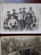 2 фото солдат с баяном Honner .