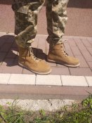 Берци, шкіра, нові українського виробництва, розмір 43-44
