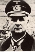 nafa Generalleutnant Gustav Schmidt, Kommandeur einer Panzerdivision..jpg