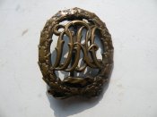 Знак спортивный DRA