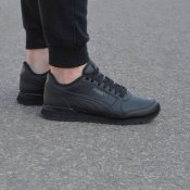 Классические кожанные кроссовки Puma St Runner V3 Оригинал Сша 29,5см