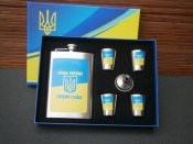 Набір подарунковий Україна фляга кишенькова з чарками та лійкою нержавіюча сталь