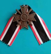 Крест За военные заслуги  с мечами