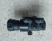 військовий приціл Aimpoint CompM2 4 MOA