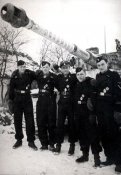 27409016_Michael_Wittman_and_crew.jpg