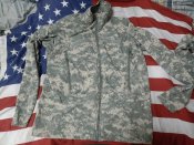 ECWCS Gen III Level 4 Wind Jacket ACU Medium Long
