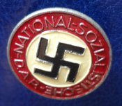 Членский знак NSDAP. Клеймо "RZM M1/120".