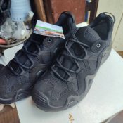 Lowa zephyr GTX LO TF . Розмір 13UK....