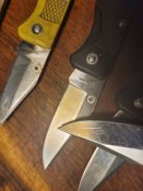Сім ножів японського виробника SOG