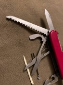 Швейцарський Армійський Ніж Victorinox Huntsman, б/в