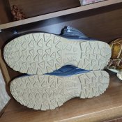 Lowa Ferrox gtx mid. Розмір 8.5UK (269). Є інші кольори та розміри цієї моделі. Без коробки.