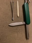 Ніж Victorinox Classic, б/в (зелений)