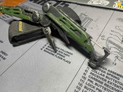Мультитул Leatherman® (США) Signal Ranger Green на 19 інструментів з нержавіючої сталі, нейлоновий чохол.