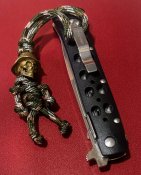 Намистина (бусина) "Nazi Scull Gold" з паракордовою людиною