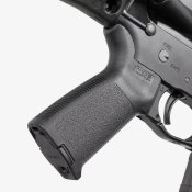 Рукоятка пистолетная Magpul MOE Grip для AR15. Black. Оригинал