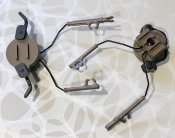 Кріплення з Picatinny для встановлення навушників Earmor, Peltor, Walkerʼs на шолом FAST - Tan